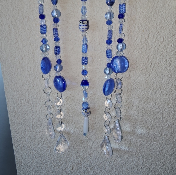 Horseshoe crystal beaded suncatcher with Owls. One of a kind. Hand made. - Picture 7 of 16